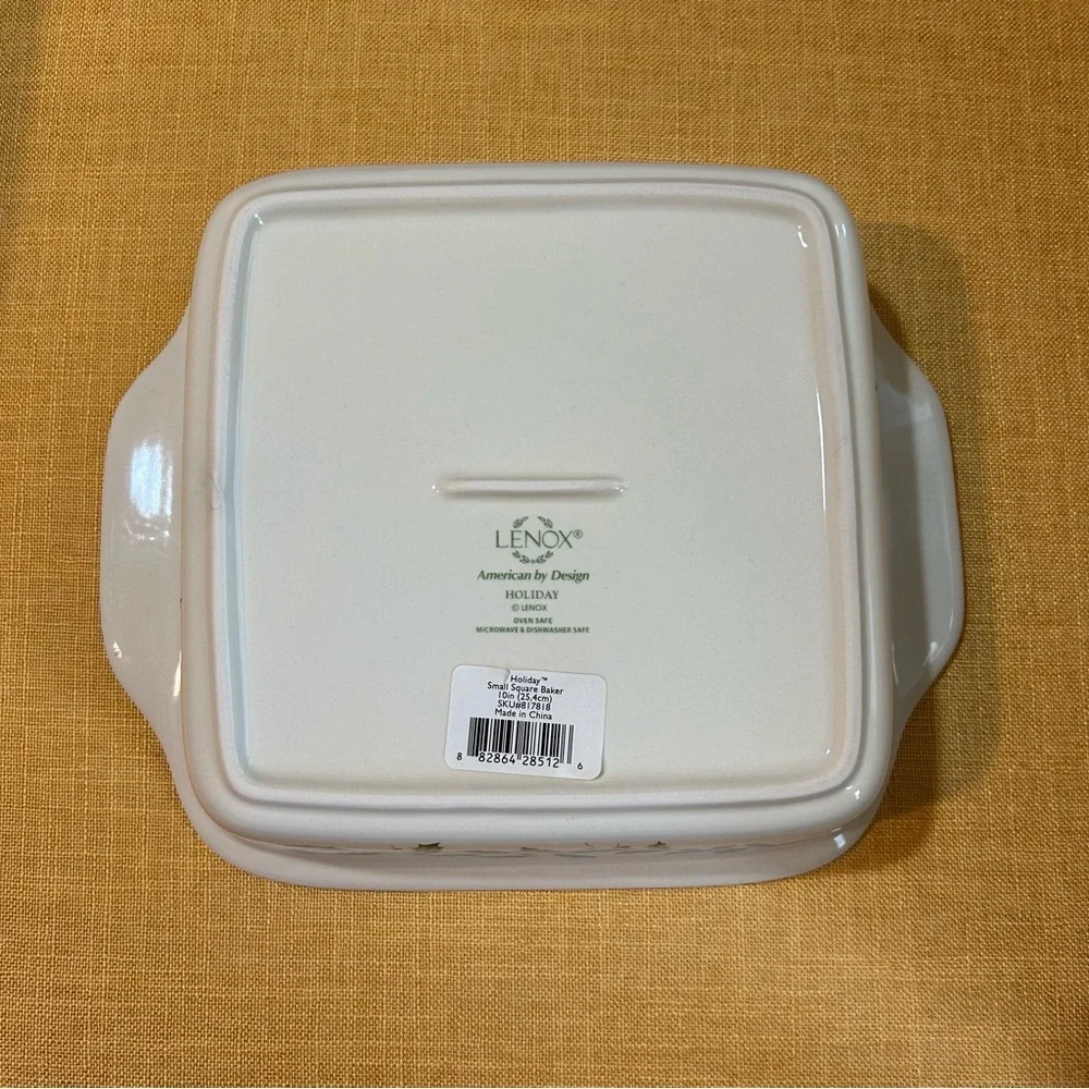 Lenox Holiday Square Baking Dish 10 inch Holly Christmas red green white